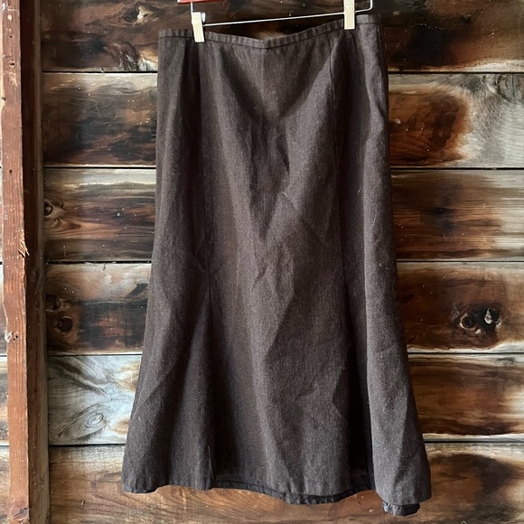 100% wool skirt with zipper by Harvé Benard - Picture 3 of 7